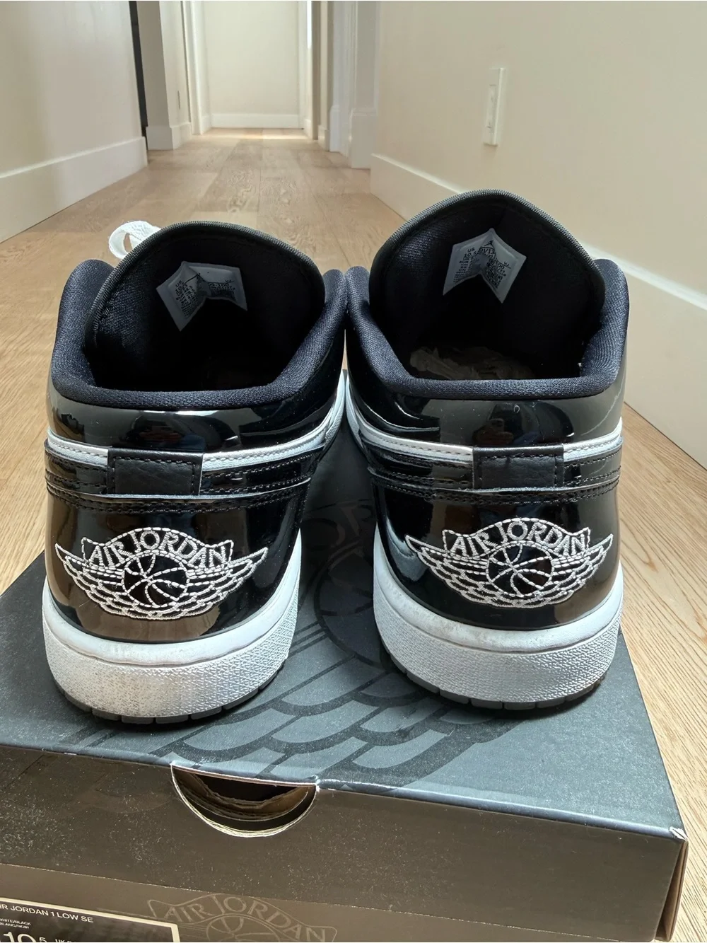 Nike Men’s Jordan 1 Low SE Concord Size 10.5